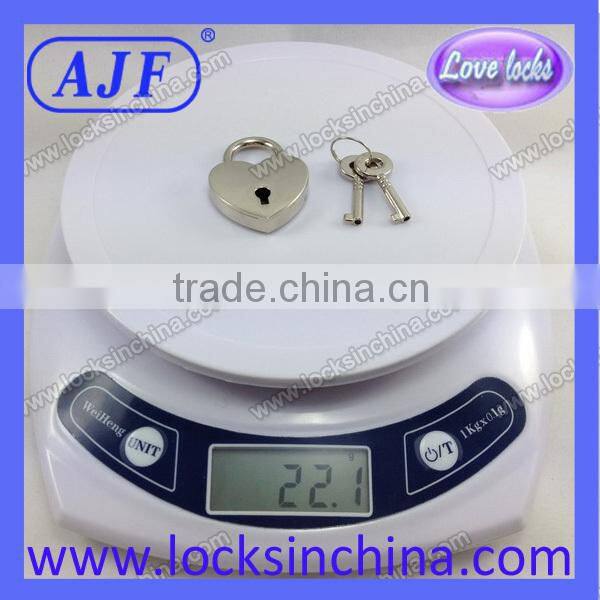 A01-001HW EN73 heart lock very popular valentine's gift or use for crystal pendant