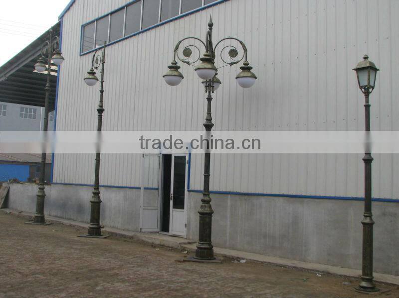 cast iron solar Decorative street lamp post/cast aluminum solar lamp pole/street and garden solar lamp pole