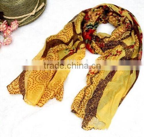Fashion Hot Sale Pattern Printed Scarf Wholesale Charming Ladies Comfortable Colorful Knit Scarf