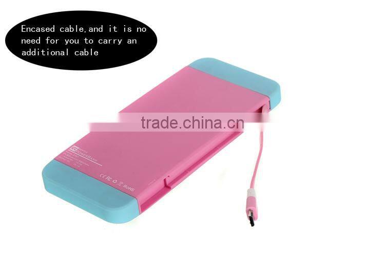 2014 High quality built in cable 5000mah silicon powerbank