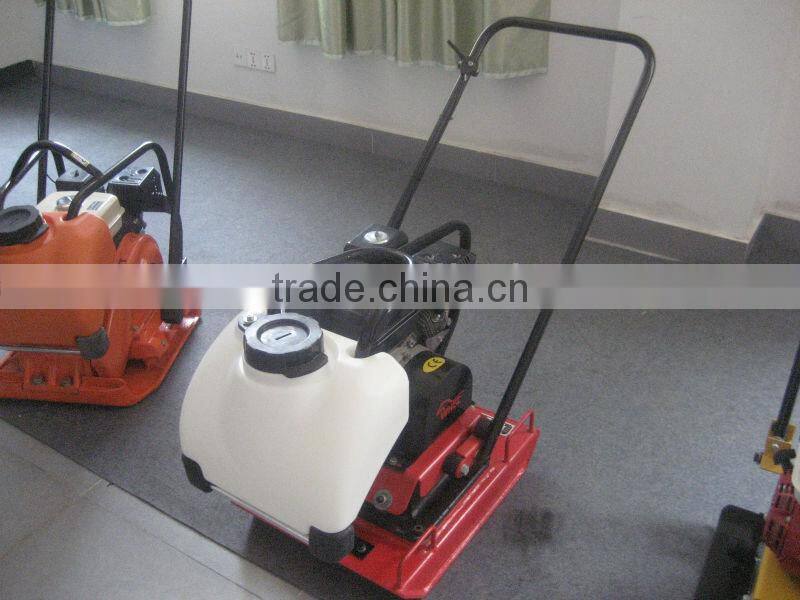 WH-C100TH hand compacto with honda engine