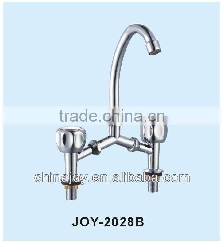BRASS KITCHEN FAUCET