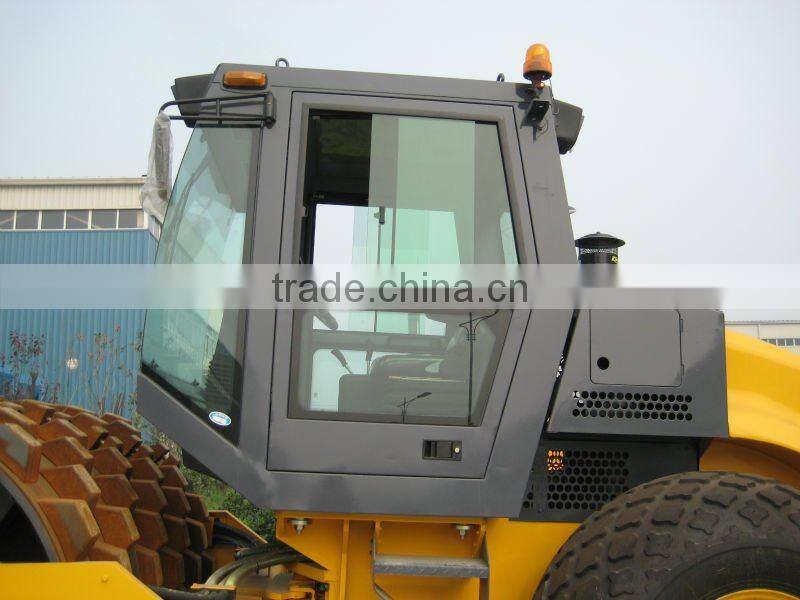 14ton Single drum Vbratory roller XS142J