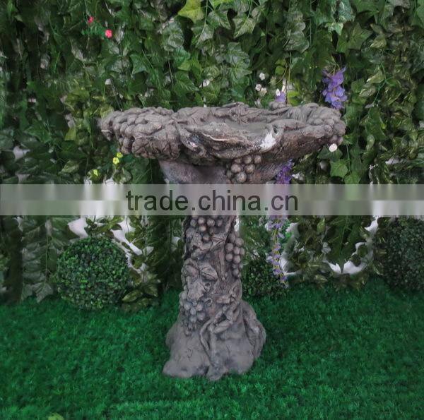 Outdoor antique fiberglass bird feeder / bird pool / bird bath