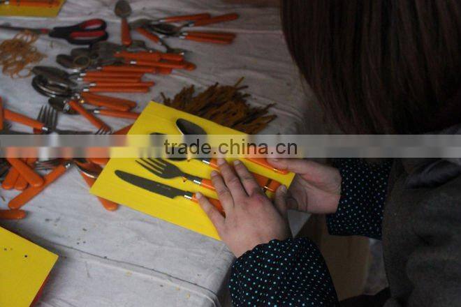 24pcs Hot-sale stainless steel flatware set with plastic handle