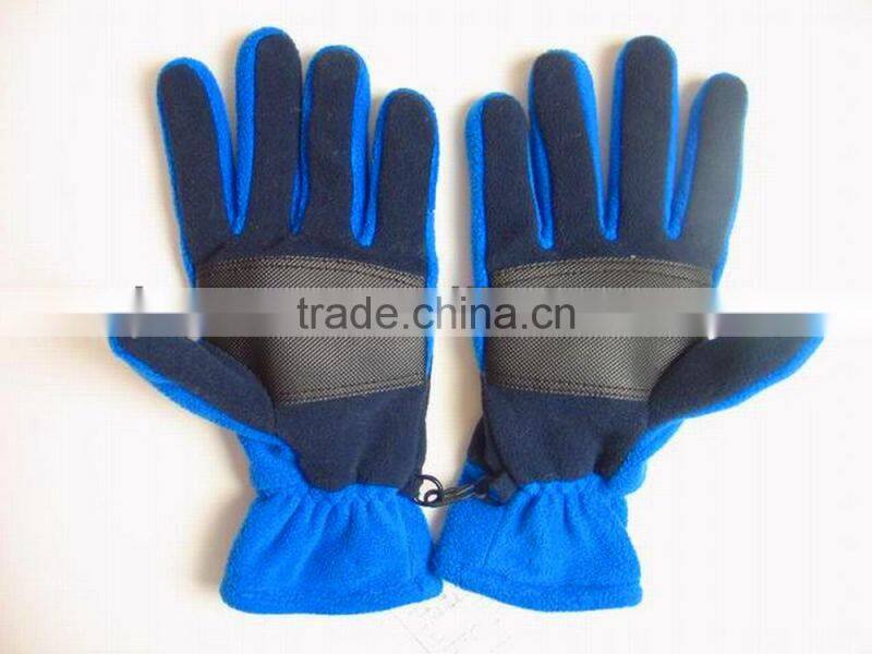 warm polar fleece gloves with decorations for man