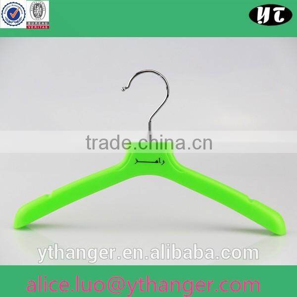 AL12 wholesale kids plastic short clothes hanger