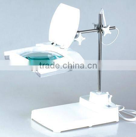 Magnifying Lamp