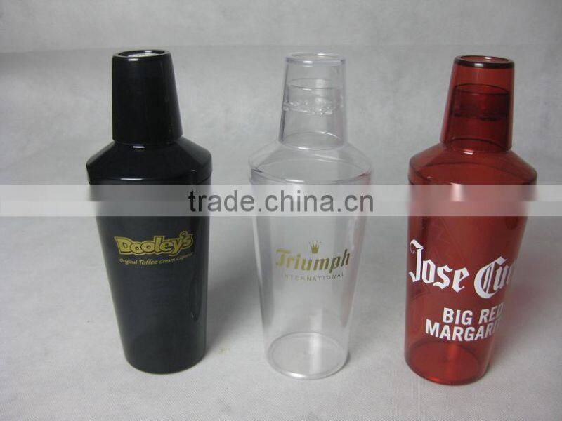 20oz Plastic Cocktail Shaker with cover and strainers