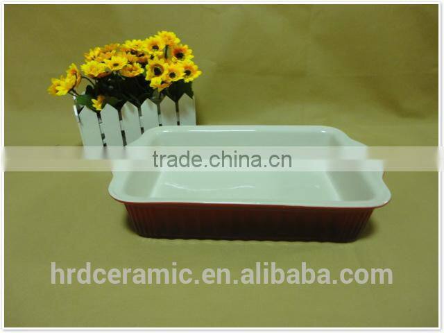 2014 Hot Sale colored daily use porcelain ceramic cake bakeware