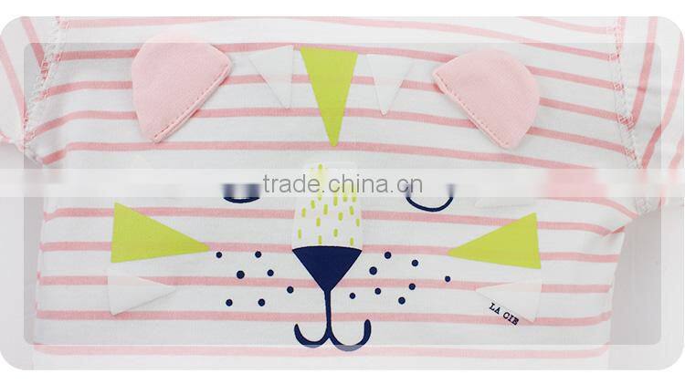 Wholesale fashion baby clothing set children sleep suit with lovely pattern