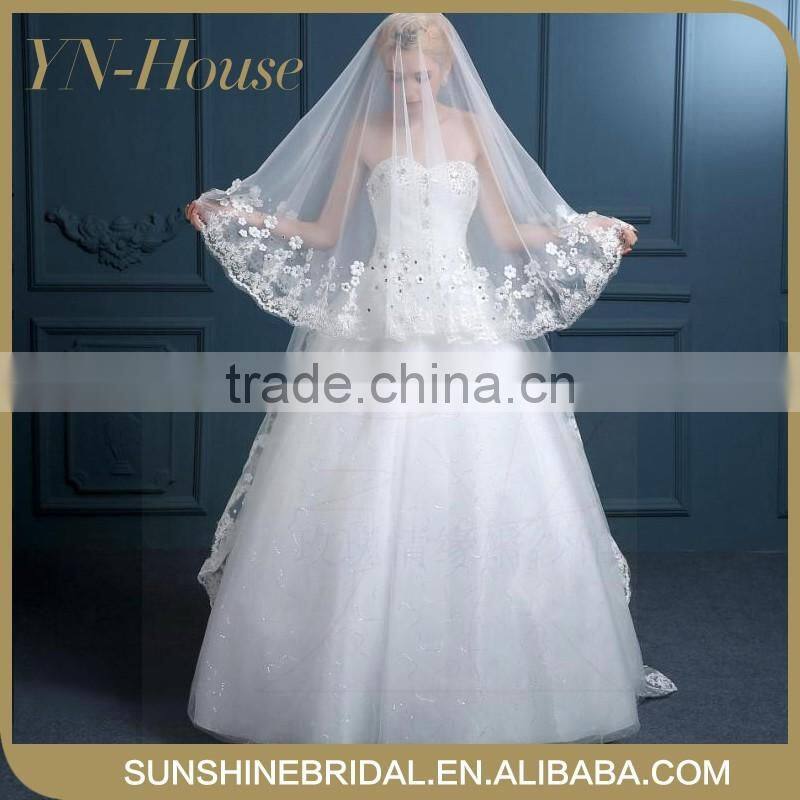 wedding lace edge bridal veil with comb