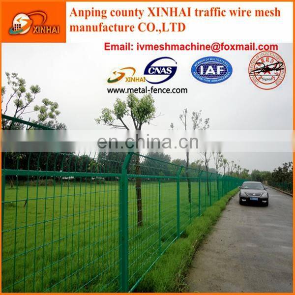 China factory supply steel wire mesh gate design