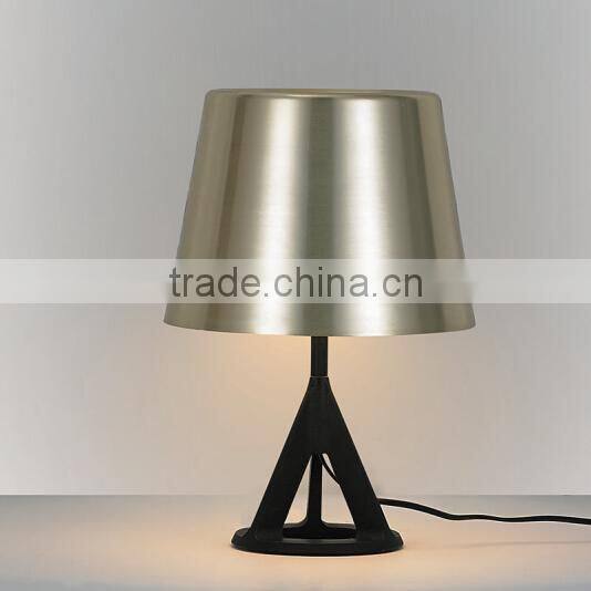 High quality gold table lamp