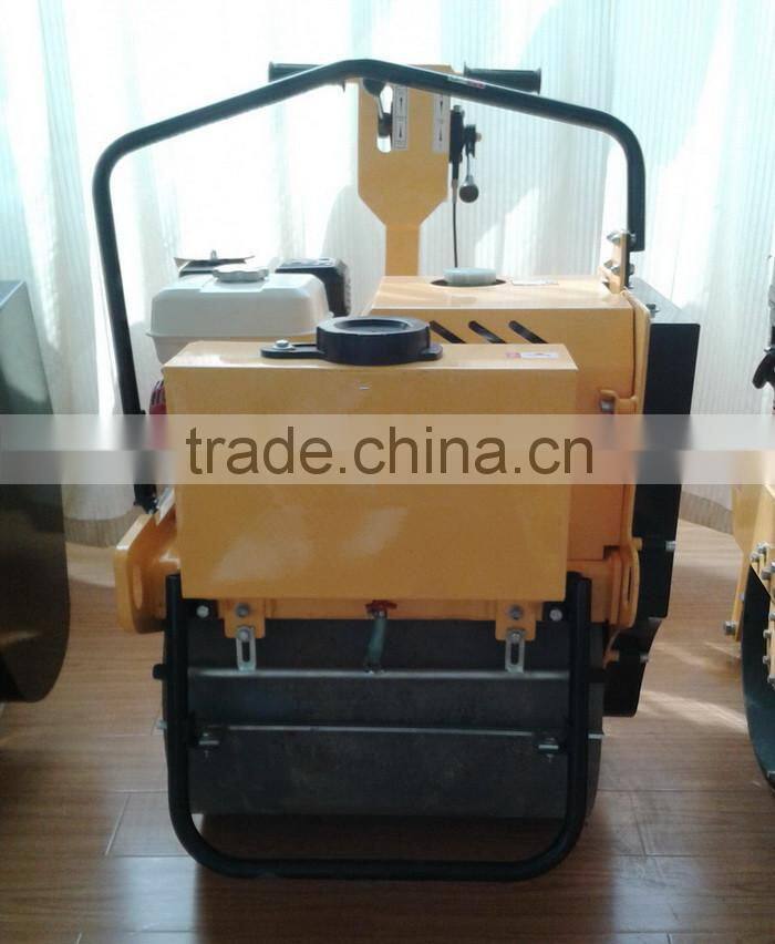 Asphalt and concrete surface compaction machine, single drum vibration compact road roller