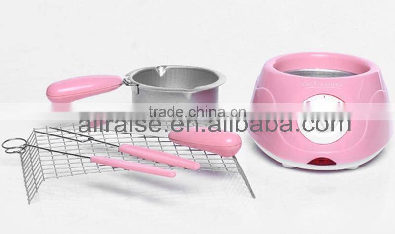 Mini hot electric chocolate melting pot