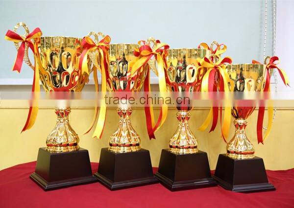 Custom new design sports prize alloy cup trophy award