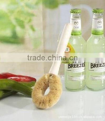 2015 hot sell pot cleaning brush with wooden handle