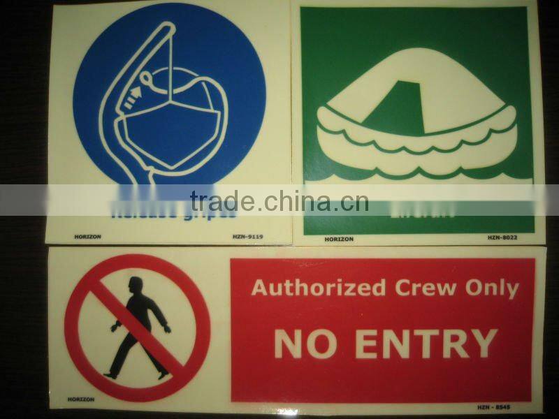 luminescent road marking paint