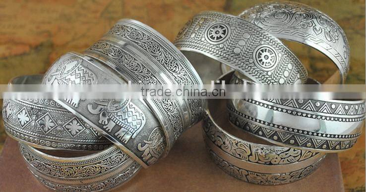 2016 antique silver cuff bangle new custom design cuff bangle wholesale cheap zinc alloy bangle