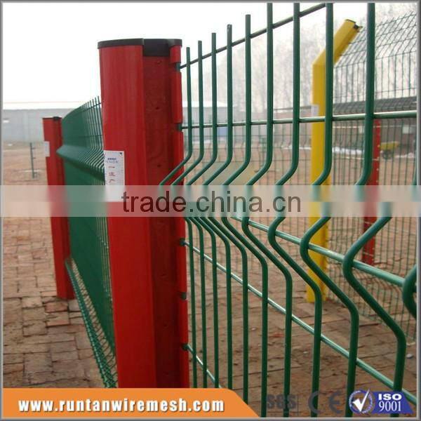 Hot dipped galvanized and pvc coated security curved 3d wire welded fence