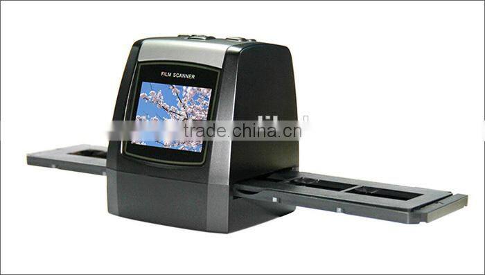 35mm film scanner with 2.4'' color display