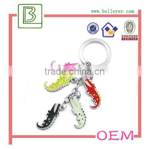 Metal enamel crocodile design keychain