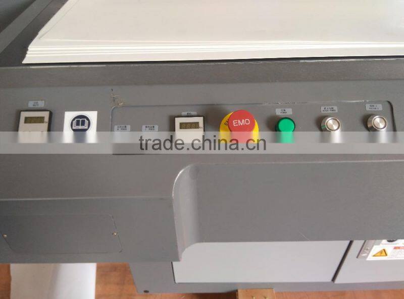 China large format digital UV LED lamp flatbed inkjet printer price
