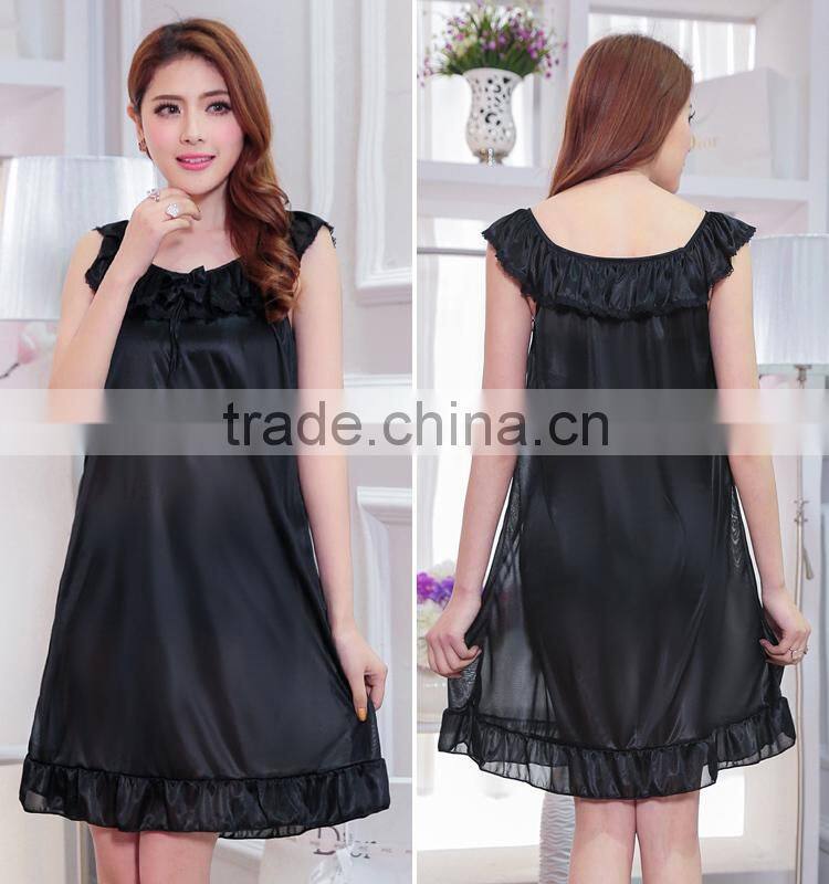 Summer is pure and fresh and transparent silk condole belt nightgown