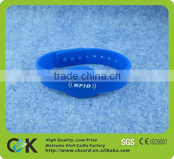 Competitive price soft PVC waterproof RFID bracelet