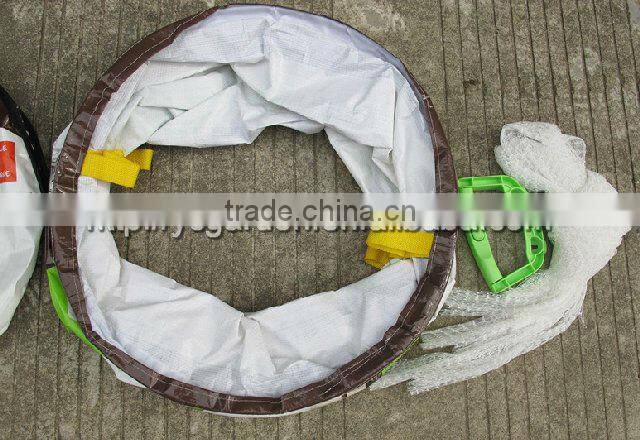 pop up tunnel with mesh bag and plastic handles