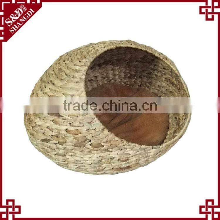 New egg shape natural water hyacinth woven pet bed / pet house