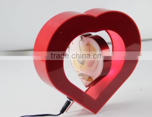 Maglev Rahmen With Heart Shape, Cool Magnetic Suspension Photo Frame with Heart Shape