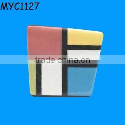 Hand made custom leaf shaped brooches in bulk