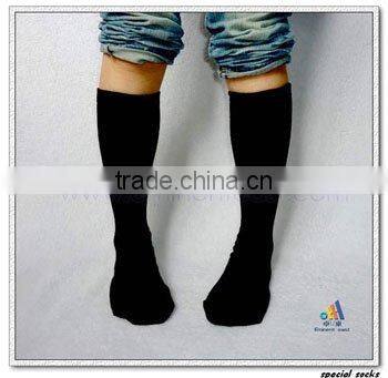 Various matched socks