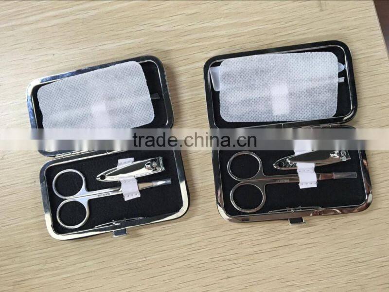 Manicure set with 5 tools in PU container