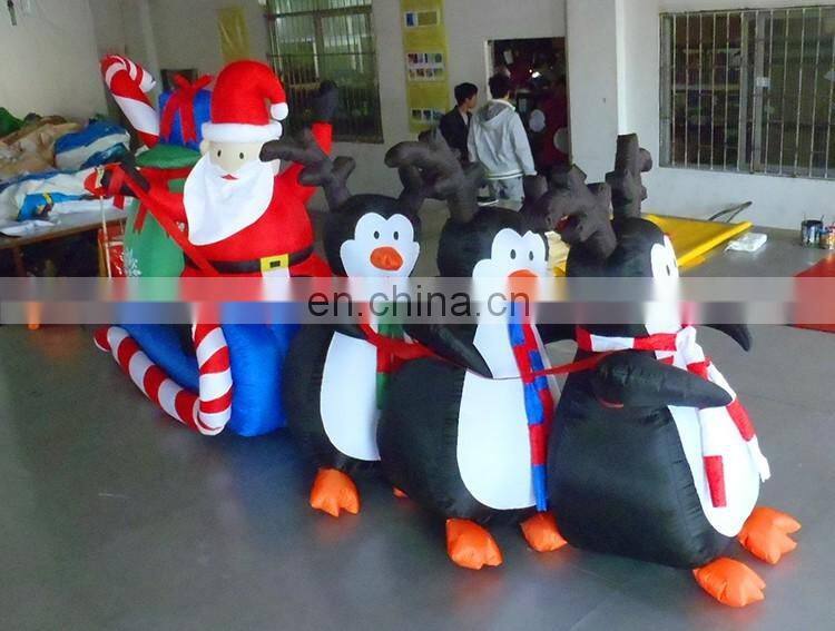 Hot Giant Inflatable Christmas Items, Outdoor Inflatable Christmas Penguin And Santa