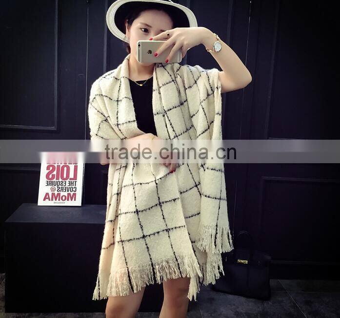 New Style Winter Ladies Fashion Tassel Woven Wool Plaid Shawl