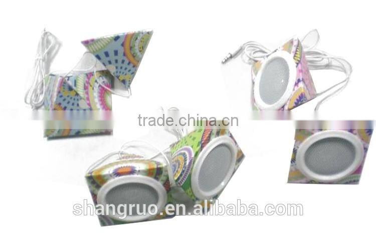 2016 new arrival oem 8*8*8 mini gift speaker for phone