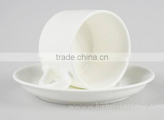 Wholesale Antique Modern Design Plain White Fine Porcelain Coffee And Tea Cups And Saucers Sets For Hotel And Restaurant