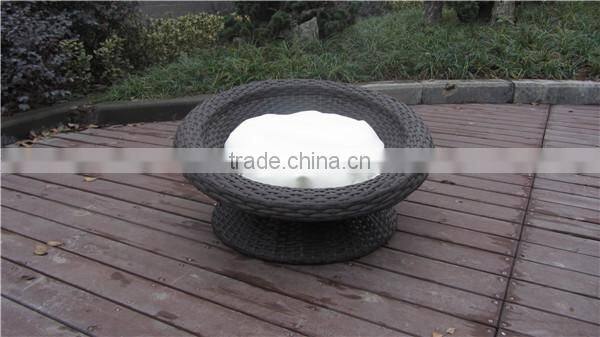 Nice and cheap wicker cat bed