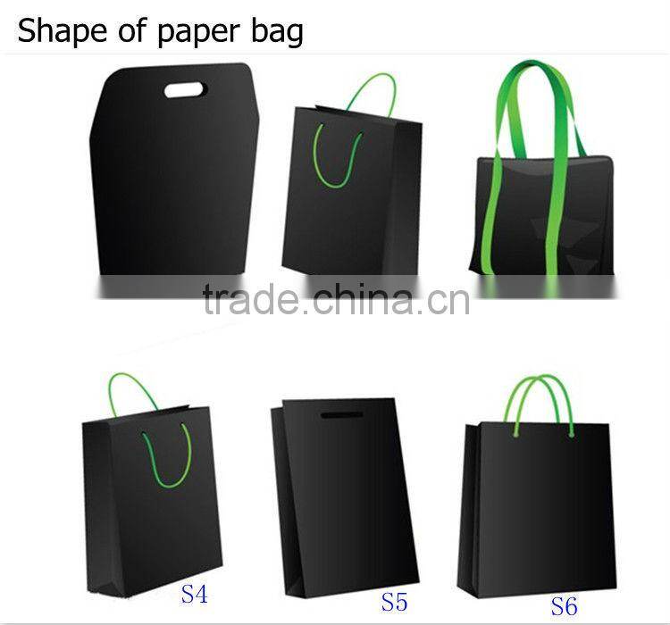 Custom black strip printed laminated kraft paper custom chocolate gift bags with twisted handle