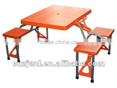 outdoor plastic folding dinner table