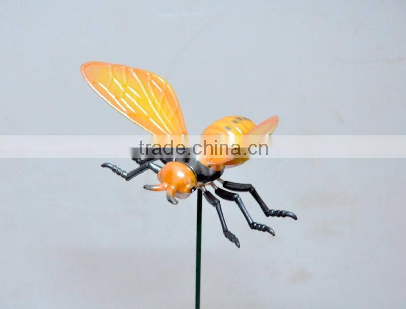 4 Inch Pearl Powder Plastic Bee Garden Ornamental Products For Wholesaler