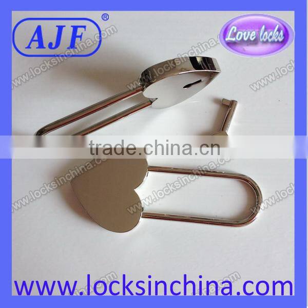 AJF long shackle lover's heart shape lock for valentines day promotional items