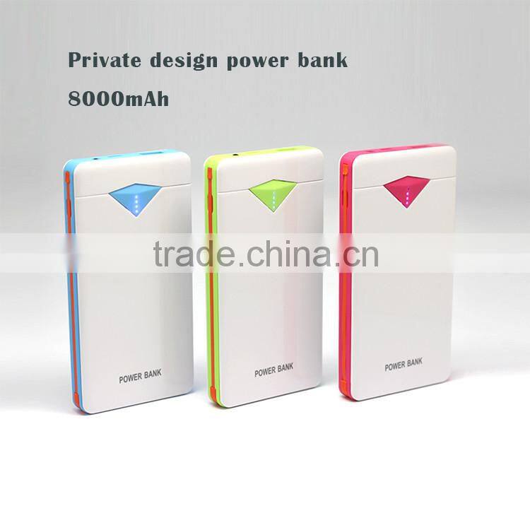 2016 New design universal smart usb 8000mah universal battery charger