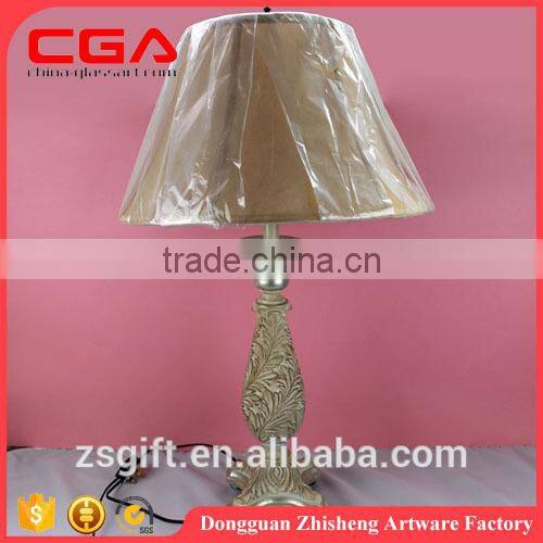 2015 wholesale fashionable classical polyresin table lamp for home decoration