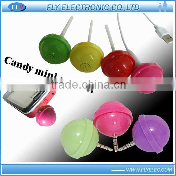 Hat shaped mini speaker