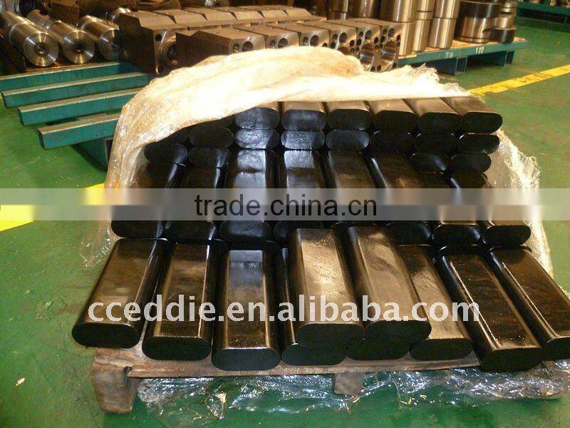 Hydraulic hammer bushing front covers ring bush