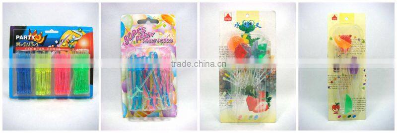2014 Hot selling Polyresin decorative fruit pick party fork